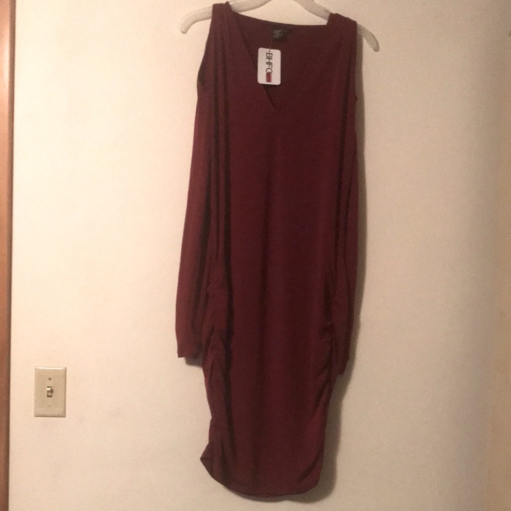 New Size L Crimson Dress with Exposed Shoulders